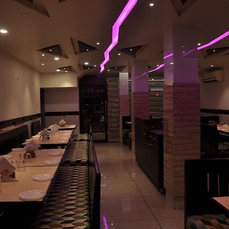 Ashish Restaurant And Guesthouse Surate Extérieur photo